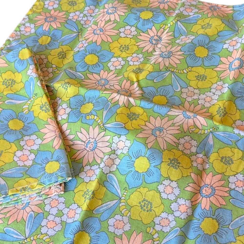 4 Retro Cloth Napkins, Great Condition, no Stains 16 X 16. - Picture 10 of 10